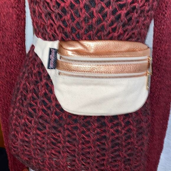 Jansport Handbags - JANSPORT Classic Hippyland rose gold canvas Fannypack waist bag NWOT